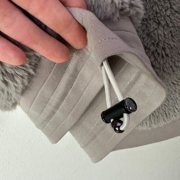 Varley Women's Small Dylan Jacket High Pile Teddy Fleece Full Zip Hood Taupe NWT - Picture 6 of 8